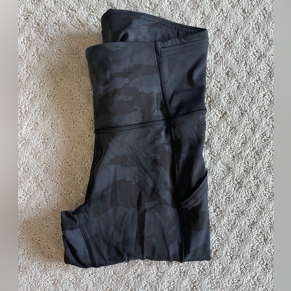 Lululemon Fast & Free High Rise Camo Leggings - Picture 2 of 5